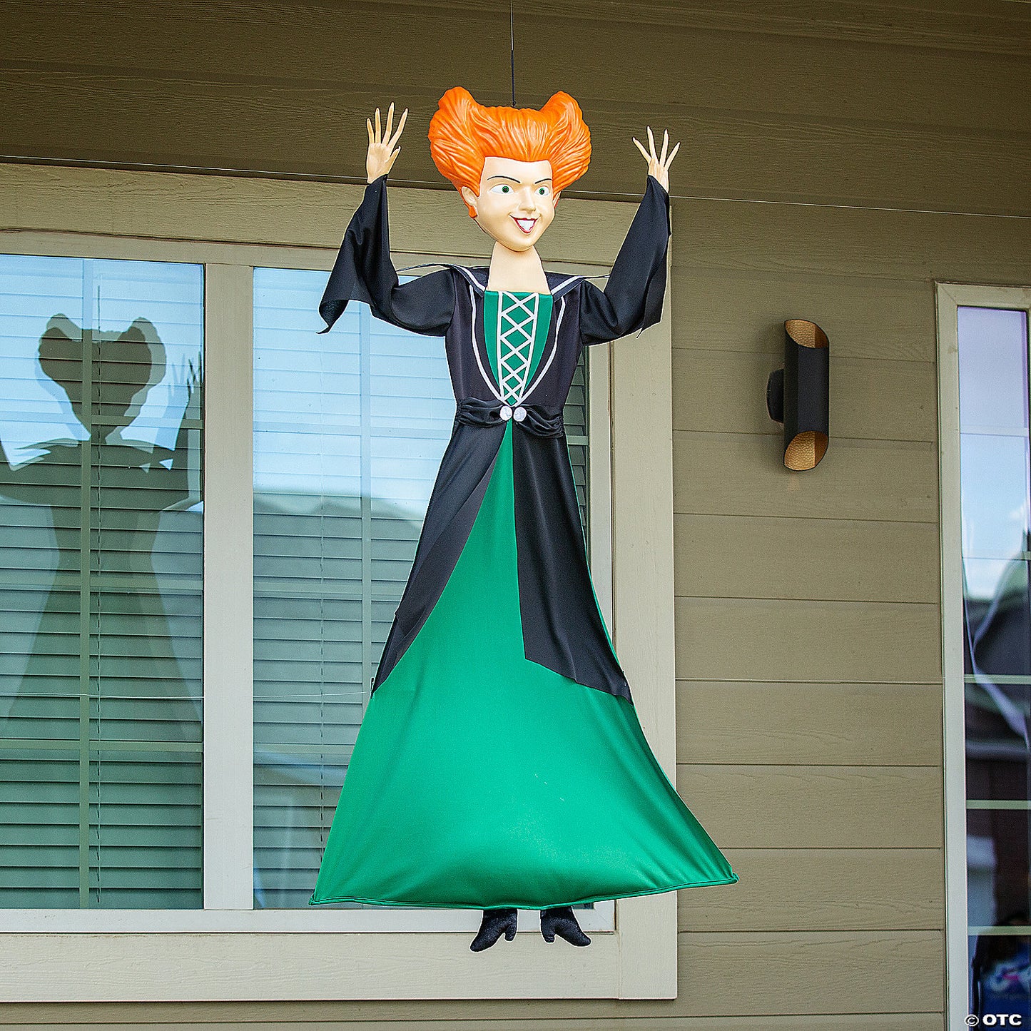 Hocus Pocus Larger Poseable Winifred